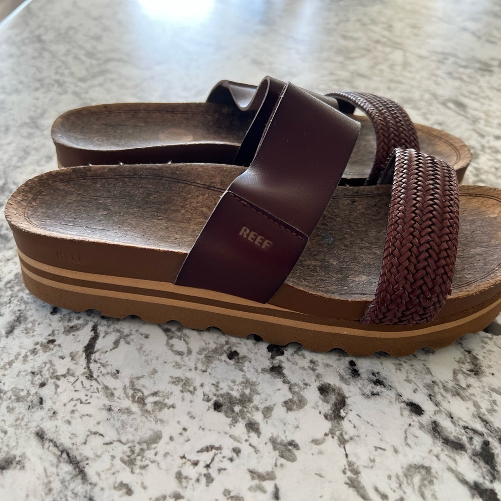 REEF- Size 10-Chocolate Braided & Smooth Double Strap Platform Slides
